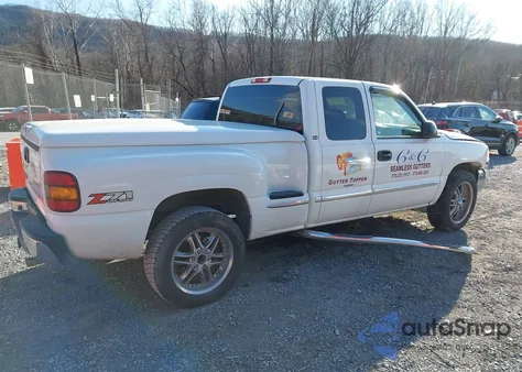 2000 GMC Sierra 1500 Sle z USA, uszkodzony, nr VIN 2GTEK19T7Y1342886